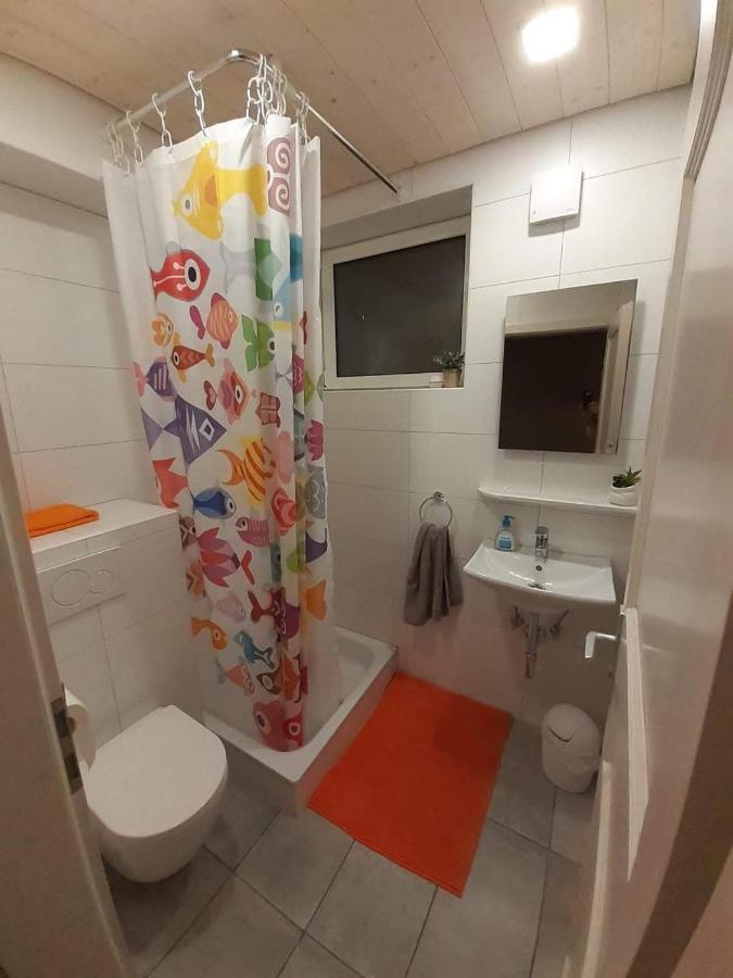Zimmer Frei 2 Wiesbaden Buitenkant foto